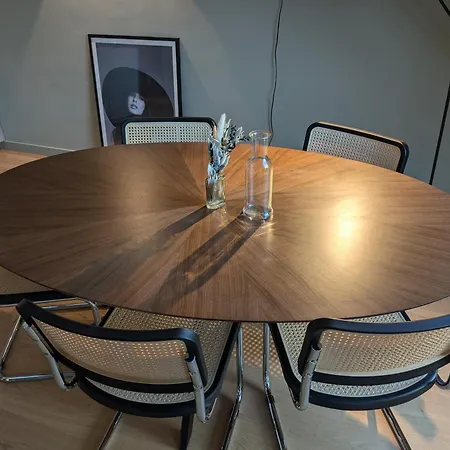 Ng19. Your Inspiring Homebase. *